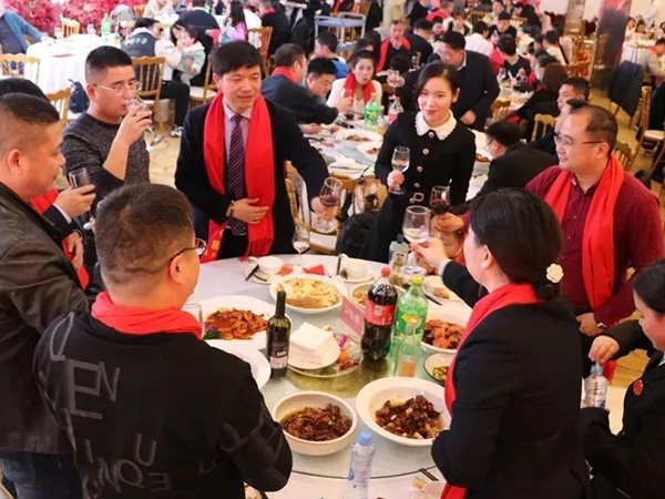 錦志卓越，閃耀未來(lái) | 業(yè)盛堂集團2021年總結表彰暨2022年新春聯(lián)歡會(huì )精彩回顧