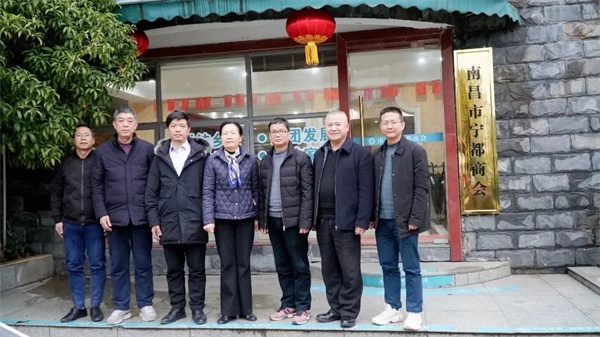 寧都縣政協(xié)副主席李強等領(lǐng)導一行蒞臨寧都商會(huì )指導工作